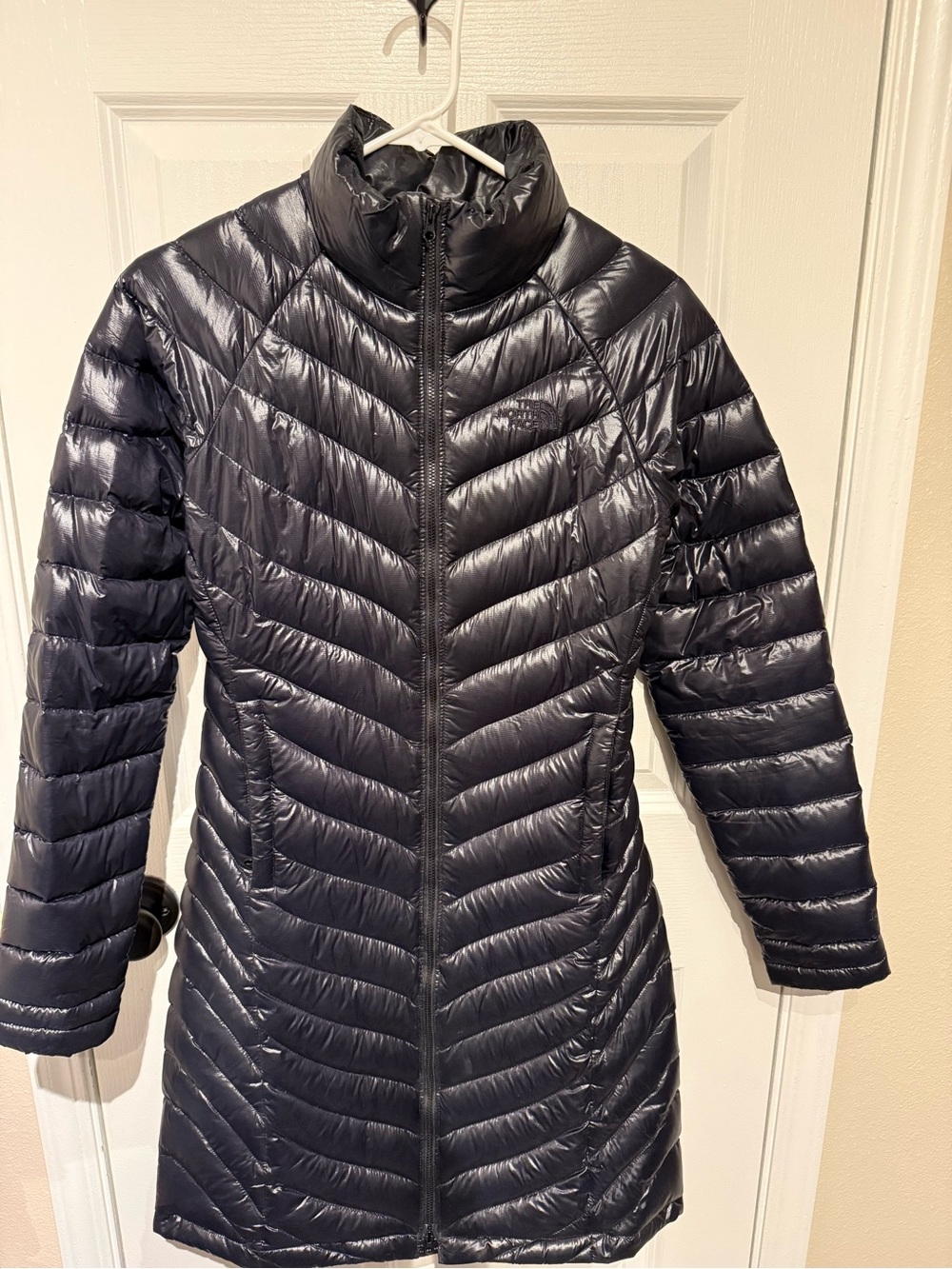 The North Face Women's Long Chevron Packable Puffer Jacket - Navy Blue